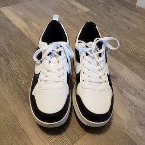 Wheel Shoes Size W9/9.5 M7.5/8